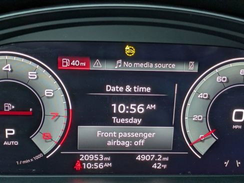 Used 2024 Audi Q5 2.0T Premium Plus w/ Premium Plus Package image 10