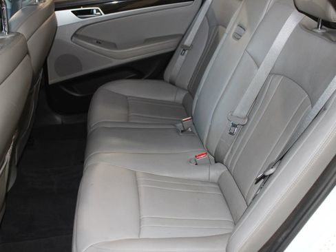 Used 2018 Genesis G80 3.8 image 25