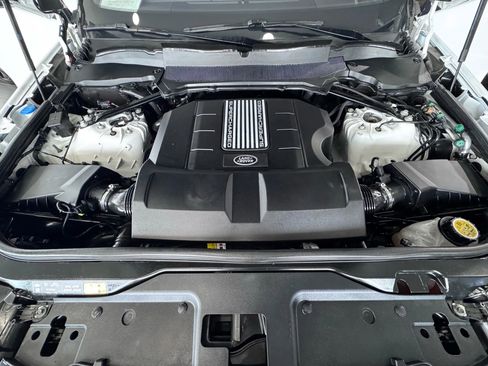 Used 2020 Land Rover Discovery Landmark image 44