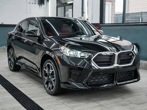 Used 2024 BMW X2 M35i image 3