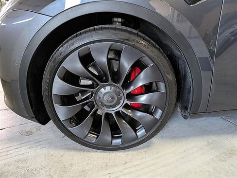 Used 2022 Tesla Model Y Performance AWD/4WD image 15