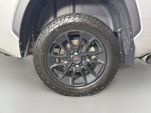 Used 2022 Toyota Tundra SR5 AWD/4WD image 28