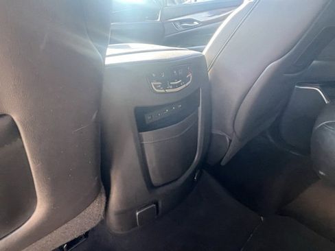 Used 2019 Cadillac Escalade ESV Premium Luxury image 23