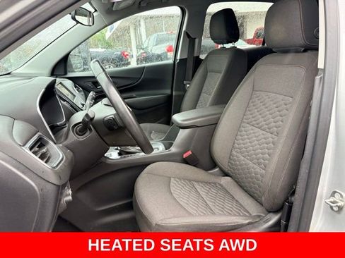Used 2019 Chevrolet Equinox LT w/ Driver Convenience Package AWD/4WD image 3
