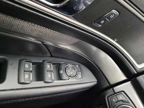 Used 2019 Ford Explorer XLT w/ Equipment Group 202A FWD image 27