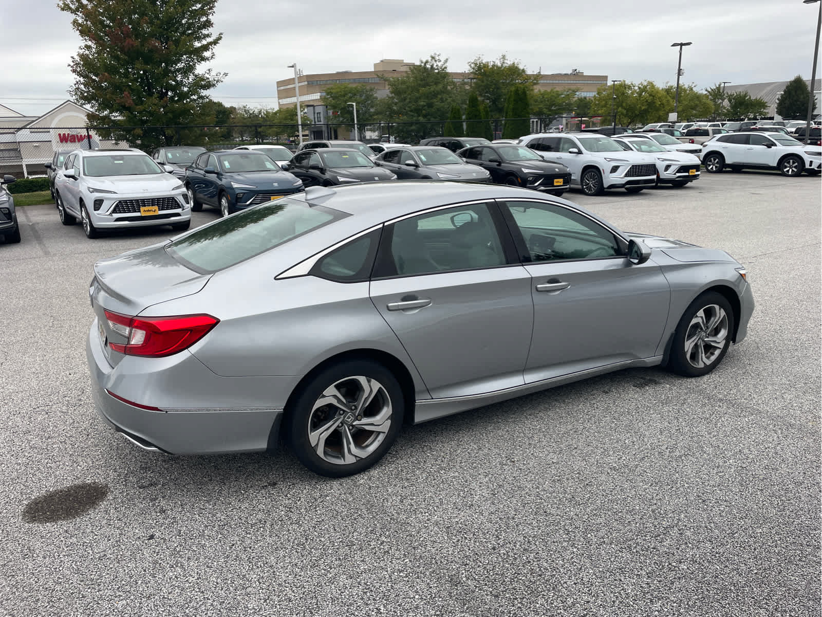 Used 2018 Honda Accord EX-L image 6