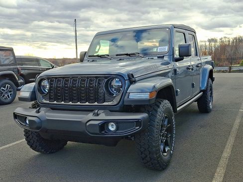 New 2026 Jeep Gladiator Sport image 3
