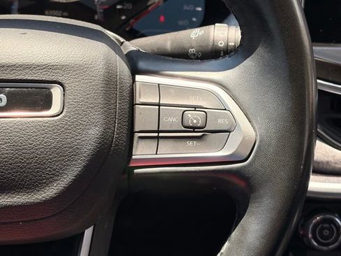 Used 2022 Jeep Compass Latitude AWD/4WD image 17