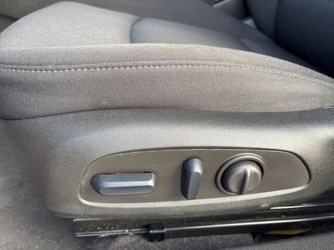 Used 2024 Chevrolet Malibu LT image 24