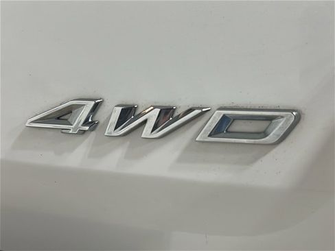 Used 2023 Ford Explorer XLT w/ Equipment Group 202A image 30