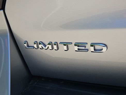 Used 2024 Ford Expedition Max Limited RWD image 11