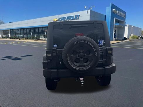Used 2013 Jeep Wrangler Unlimited Sport image 6