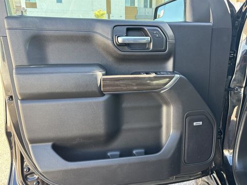 Used 2020 Chevrolet Silverado 1500 LT Trail Boss AWD/4WD image 14
