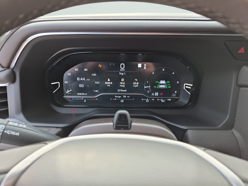 Used 2024 GMC Yukon Denali w/ Advanced Technology Package AWD/4WD image 21