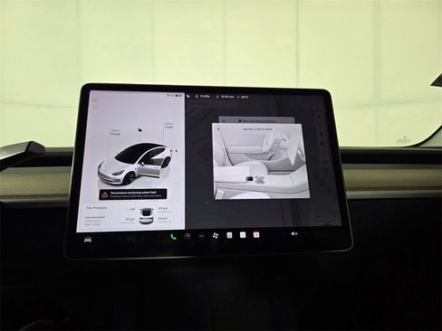 Used 2023 Tesla Model 3 Standard Range image 15