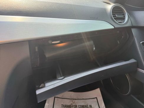 Used 2014 Mercedes-Benz C 250 Sedan image 14