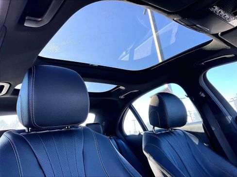 Used 2022 Mercedes-Benz E 350 4MATIC Sedan image 22