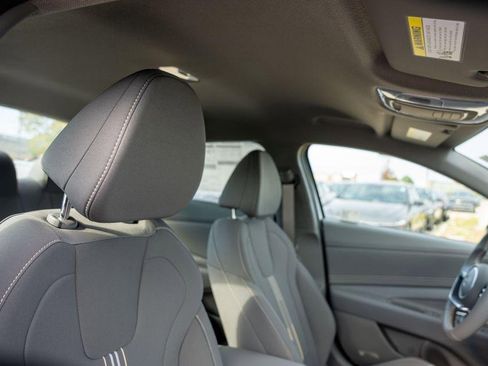 New 2025 Hyundai Elantra Sport image 13