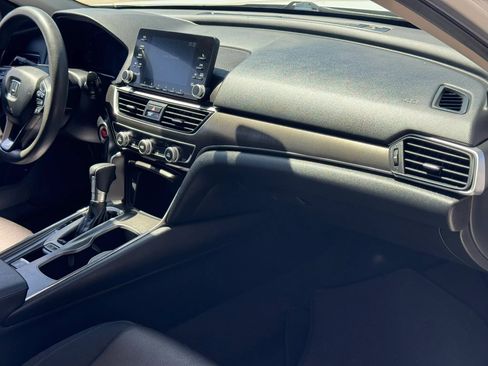 Used 2019 Honda Accord LX image 31