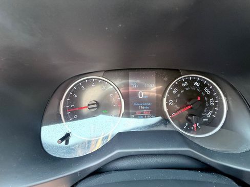 Used 2021 Toyota RAV4 XLE w/ Convenience Package AWD/4WD image 15