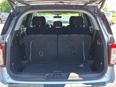 Certified 2024 Ford Explorer XLT AWD/4WD image 30