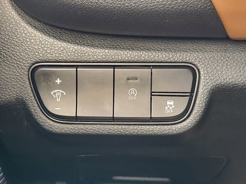 Used 2024 Kia Seltos EX image 23