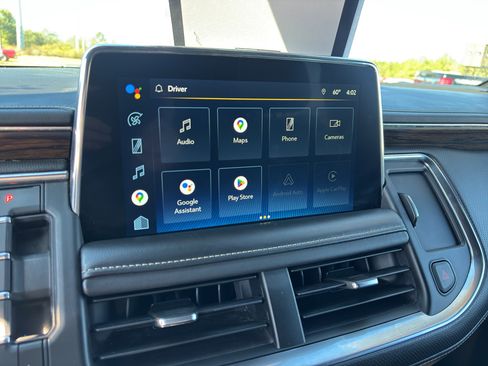 Used 2022 Chevrolet Suburban Premier image 33