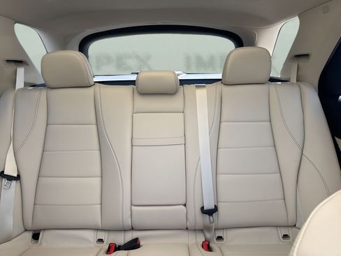 Used 2024 Mercedes-Benz GLE 350 4MATIC image 12