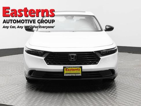 Used 2026 Honda Accord SE image 2