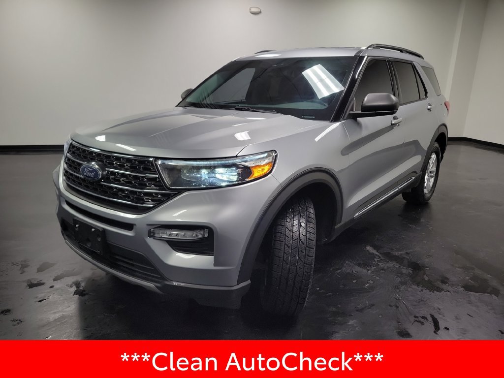 Used 2022 Ford Explorer XLT w/ Equipment Group 202A AWD/4WD image 4