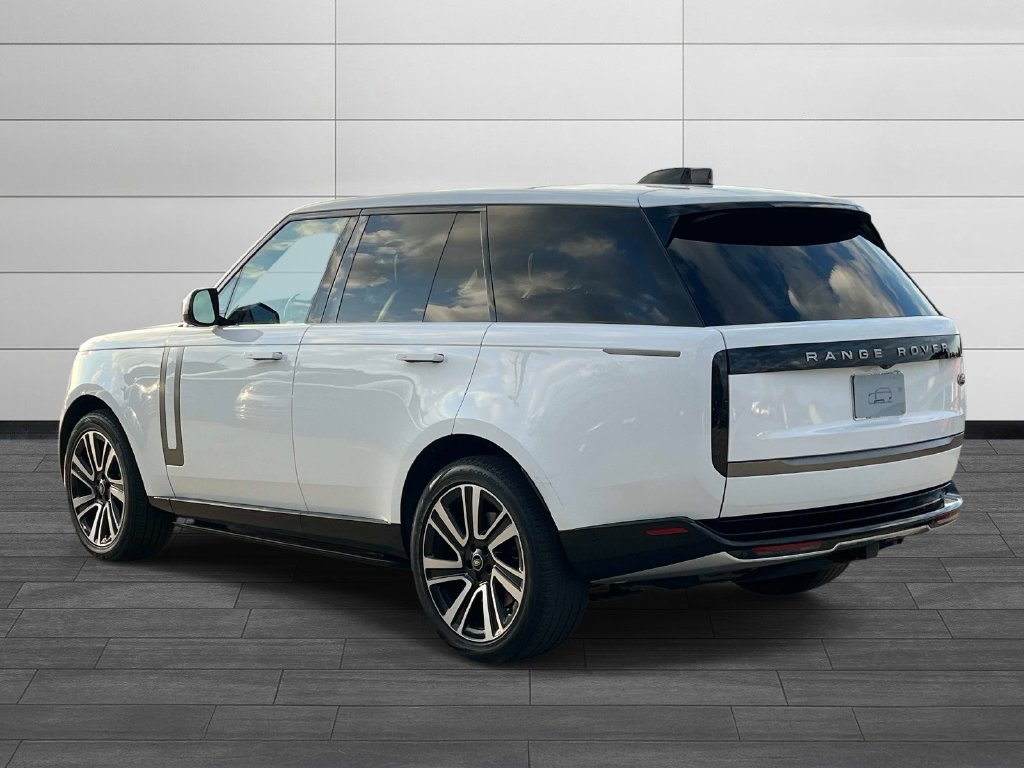 Certified 2023 Land Rover Range Rover SE AWD/4WD image 3