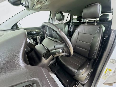 Used 2022 GMC Terrain SLT w/ LPO, Floor Liner Package image 12