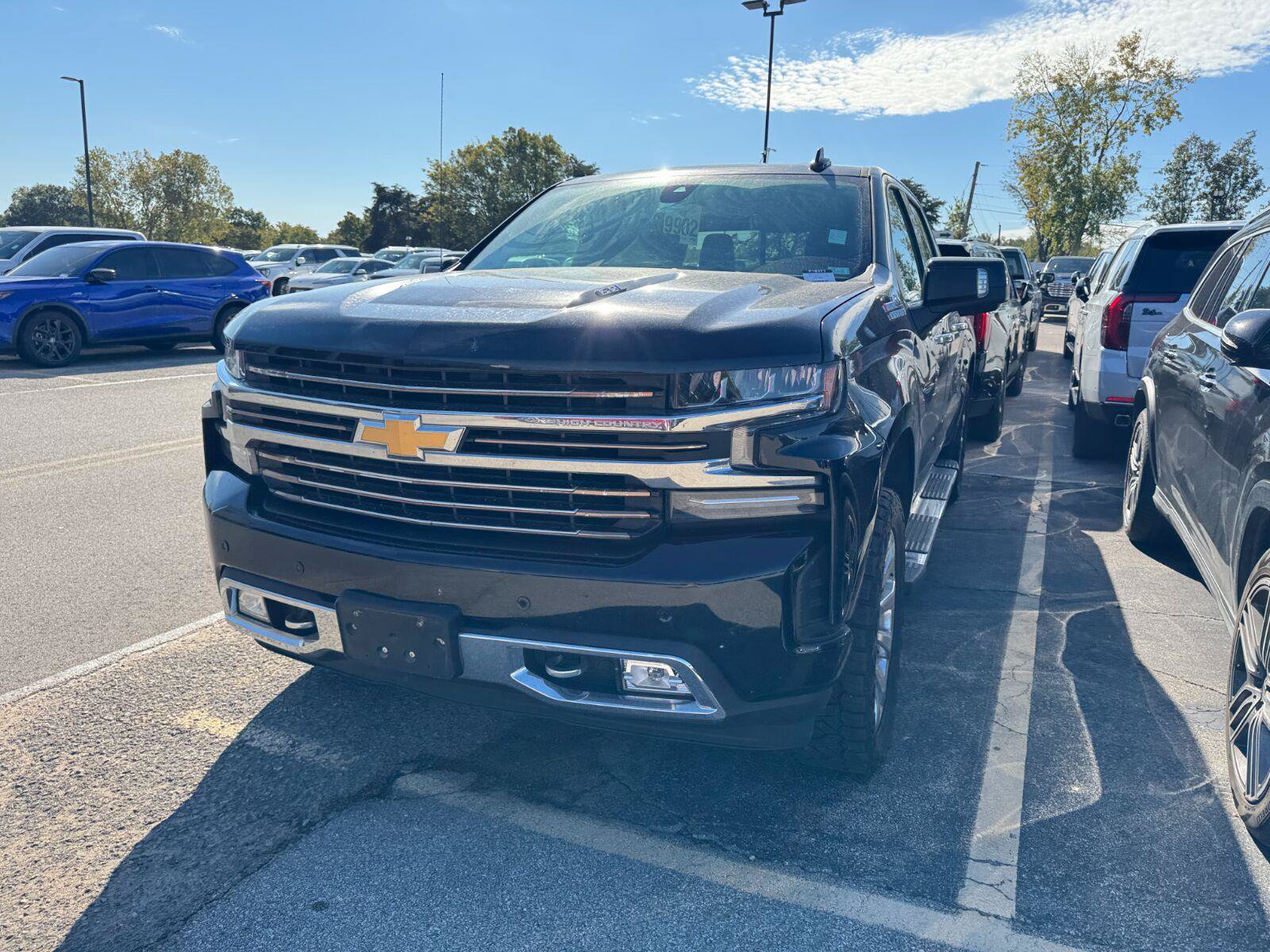 Used 2019 Chevrolet Silverado 1500 High Country AWD/4WD image 3