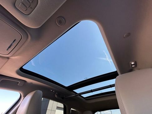 Used 2021 Lincoln Corsair Reserve image 27