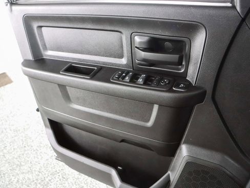 Used 2024 RAM 2500 Tradesman w/ Chrome Appearance Group image 22