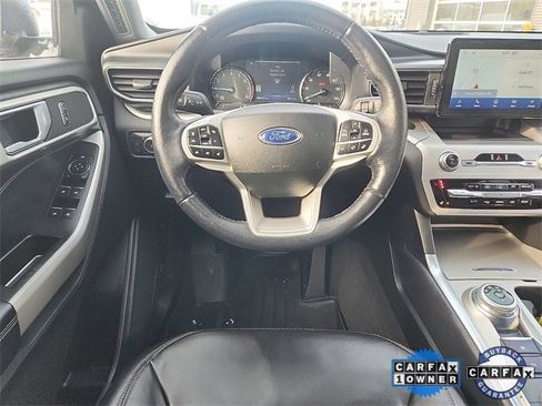 Certified 2022 Ford Explorer XLT w/ Equipment Group 202A image 9