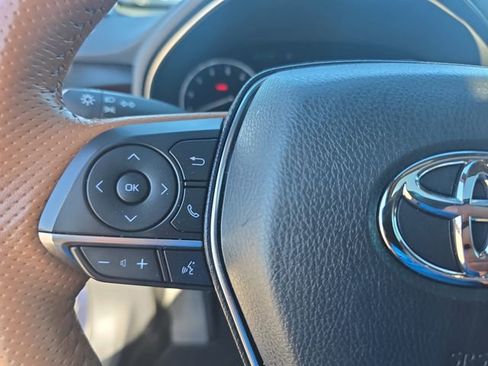 Certified 2019 Toyota Avalon Limited image 16