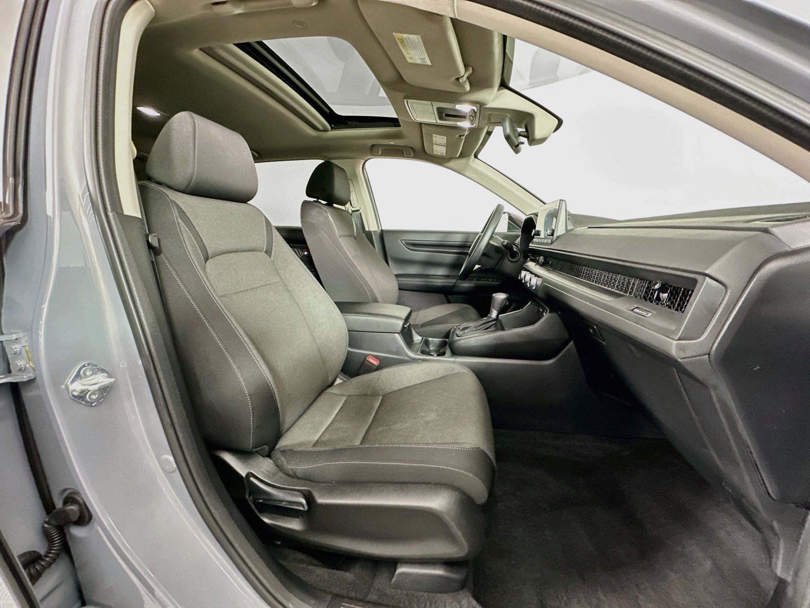 Used 2025 Honda CR-V EX image 28