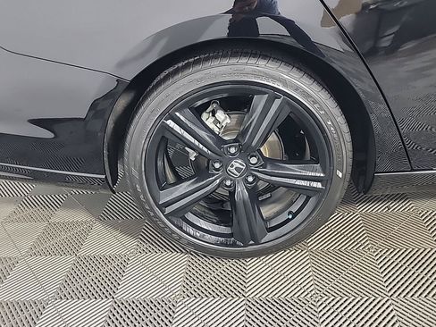 Certified 2025 Honda Accord Sport image 3
