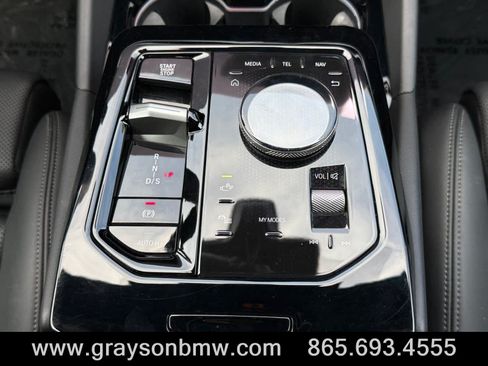 Used 2025 BMW 540i xDrive AWD/4WD image 24