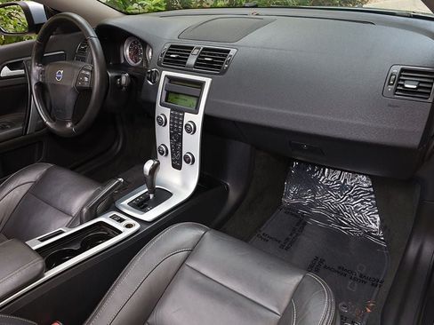 Used 2012 Volvo C70 T5 FWD image 32