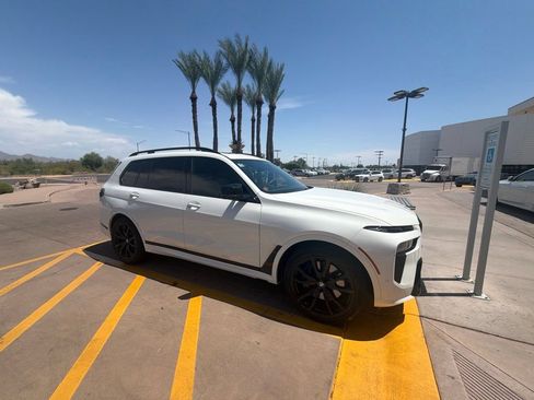 Used 2024 BMW X7 M60i w/ Executive Package AWD/4WD image 3