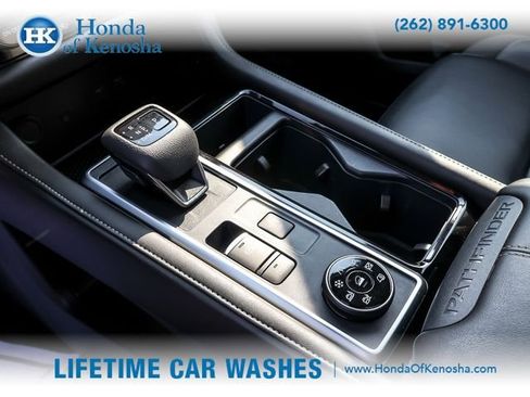 Used 2024 Nissan Pathfinder SL w/ SL Premium Package AWD/4WD image 24