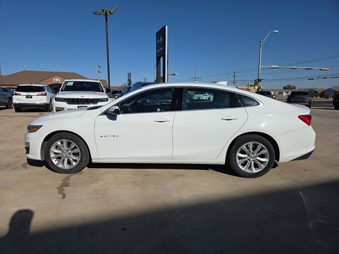 Used 2023 Chevrolet Malibu LT image 3