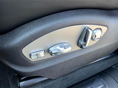 New 2025 Porsche Macan image 31