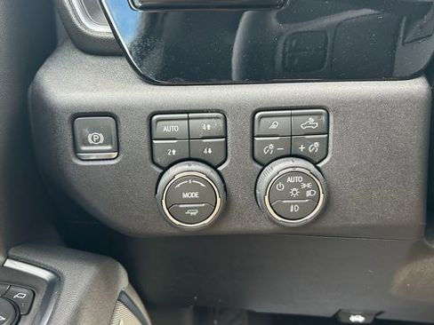 New 2026 Chevrolet Silverado 2500 LTZ w/ LTZ Convenience Package image 22