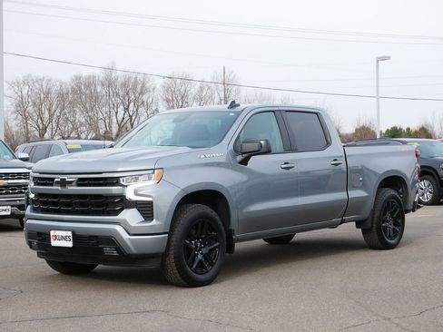 Used 2025 Chevrolet Silverado 1500 RST w/ Convenience Package II image 3