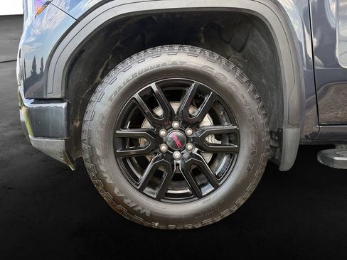 Used 2024 GMC Sierra 1500 Elevation w/ Elevation Premium Package AWD/4WD image 9