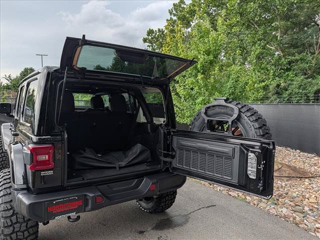 Used 2025 Jeep Wrangler Unlimited Sahara AWD/4WD image 20