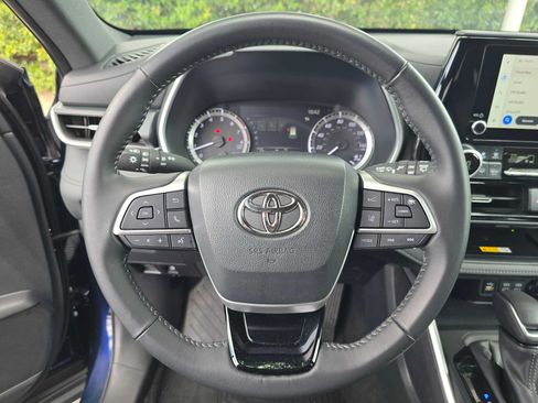 Certified 2024 Toyota Highlander XSE FWD image 26